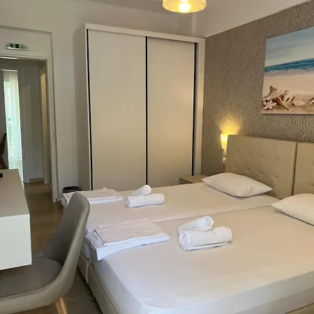 Stoudios Georgias Apartahotel Arkoudi