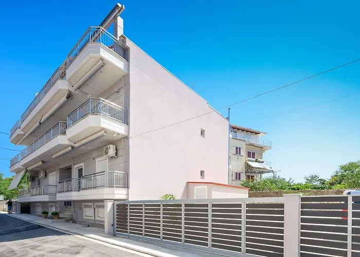 Stoudios Georgias Apartahotel Arkoudi