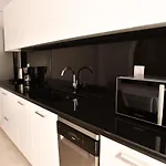 Stoudios Georgias Aparthotel