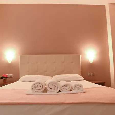 Aparthotel Stoudios Georgias 4*