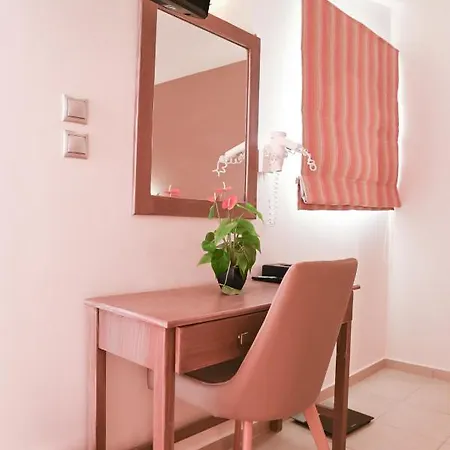 Stoudios Georgias Aparthotel Arkoudi