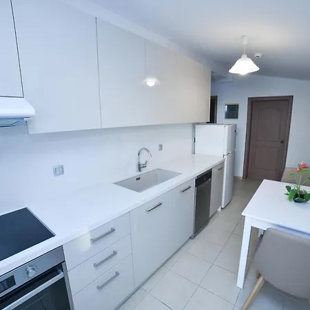 Stoudios Georgias Aparthotel 4*