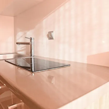 Stoudios Georgias Aparthotel 4*