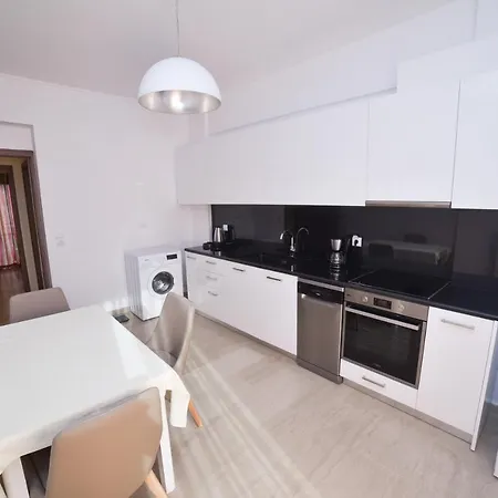 Aparthotel Stoudios Georgias 4*