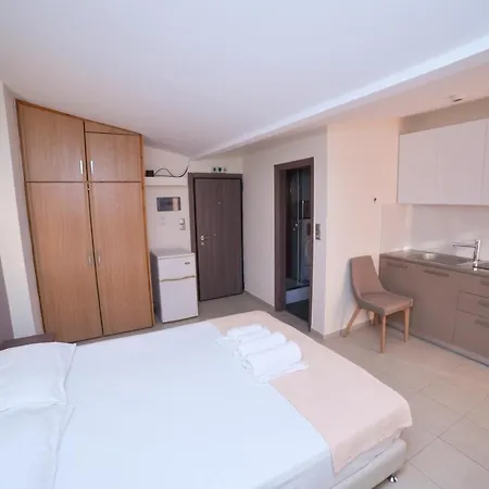 Aparthotel Stoudios Georgias