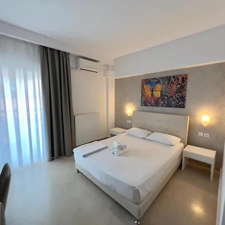 Stoudios Georgias 4*