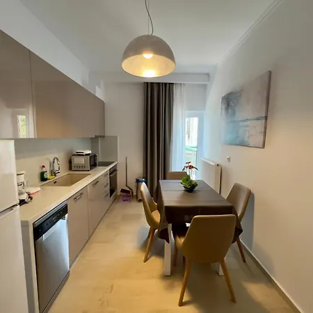 Stoudios Georgias Aparthotel 4*