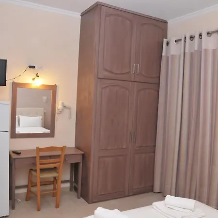 Stoudios Georgias Aparthotel 4*